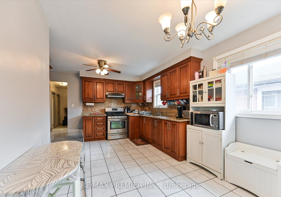 39-jocada-road-north-york-ontario-w13105916