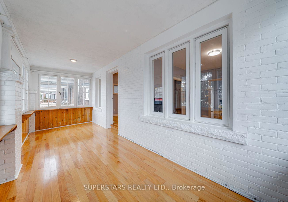 1587-dufferin-street-w-toronto-ontario-w13105926
