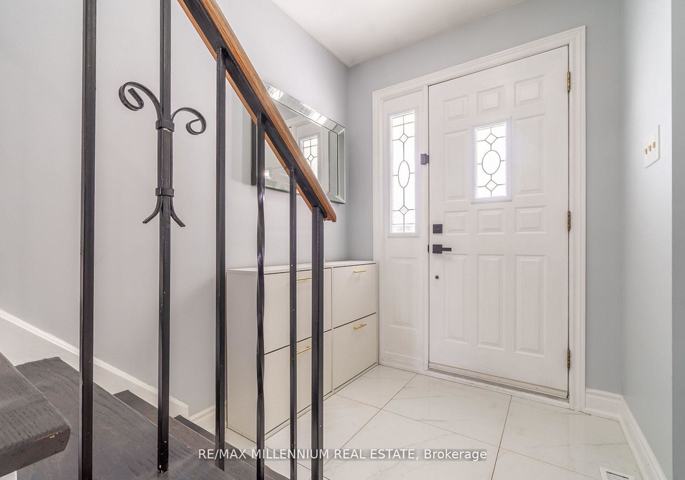 52-village-court-brampton-ontario-w13105952