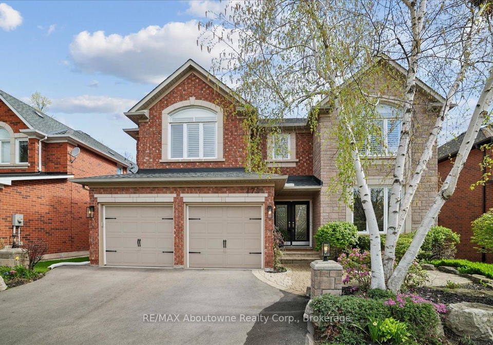 1794-glenvista-drive-oakville-ontario-w13106152