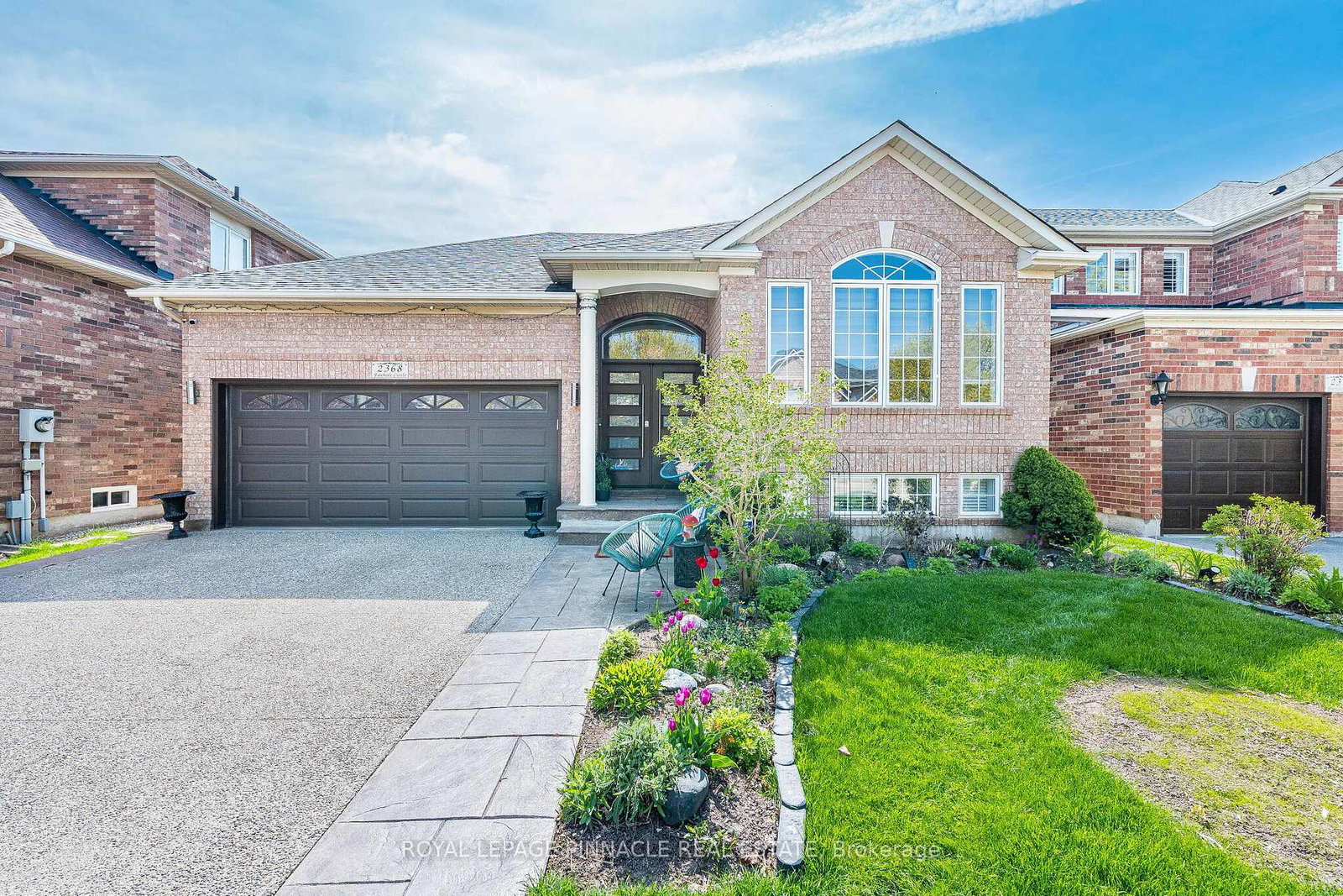 2368-foxhole-circle-oakville-ontario-w13106232