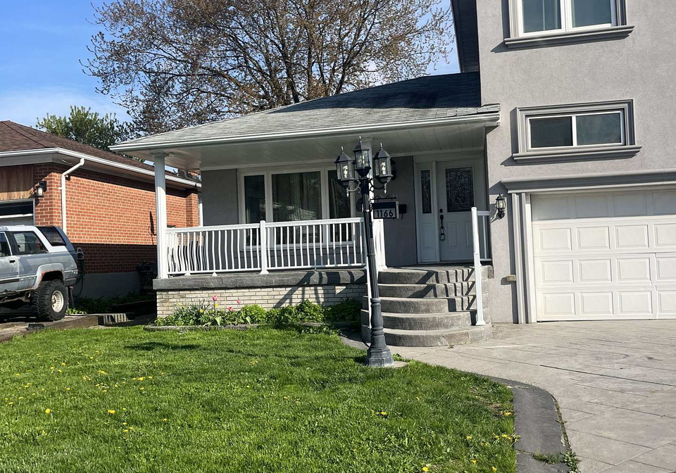 1166-mcbride-avenue-mississauga-ontario-w13106240