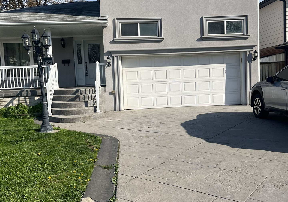 1166-mcbride-avenue-mississauga-ontario-w13106240