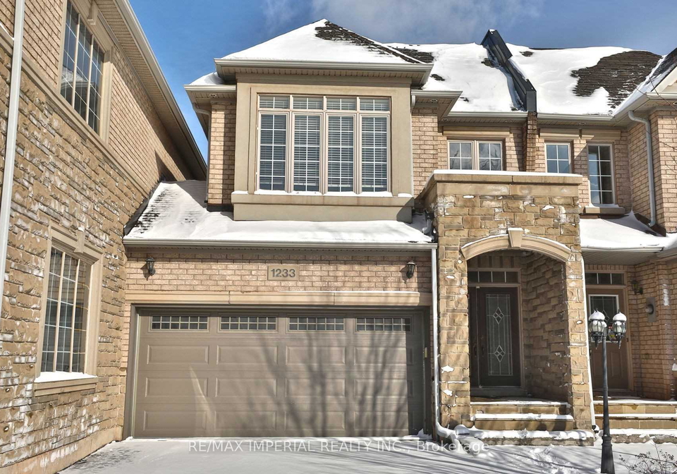 1233-agram-drive-oakville-ontario-w13106470