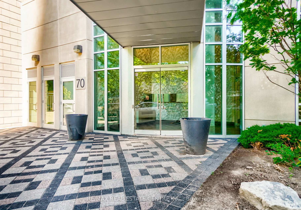 70-absolute-avenue-mississauga-ontario-w13106476