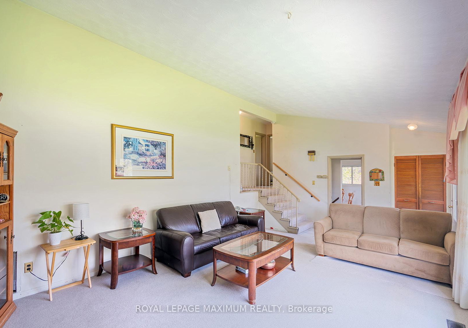 565-pinegrove-road-oakville-ontario-w13106764