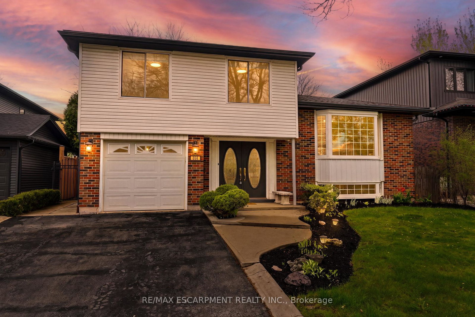 694-mullin-way-burlington-ontario-w13106794