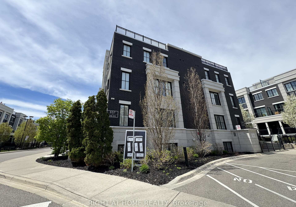 657-cricklewood-drive-mississauga-ontario-w13106968
