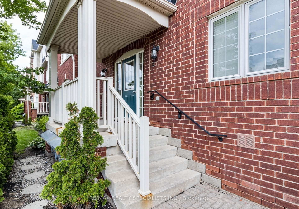 614-shoreline-drive-mississauga-ontario-w13107008