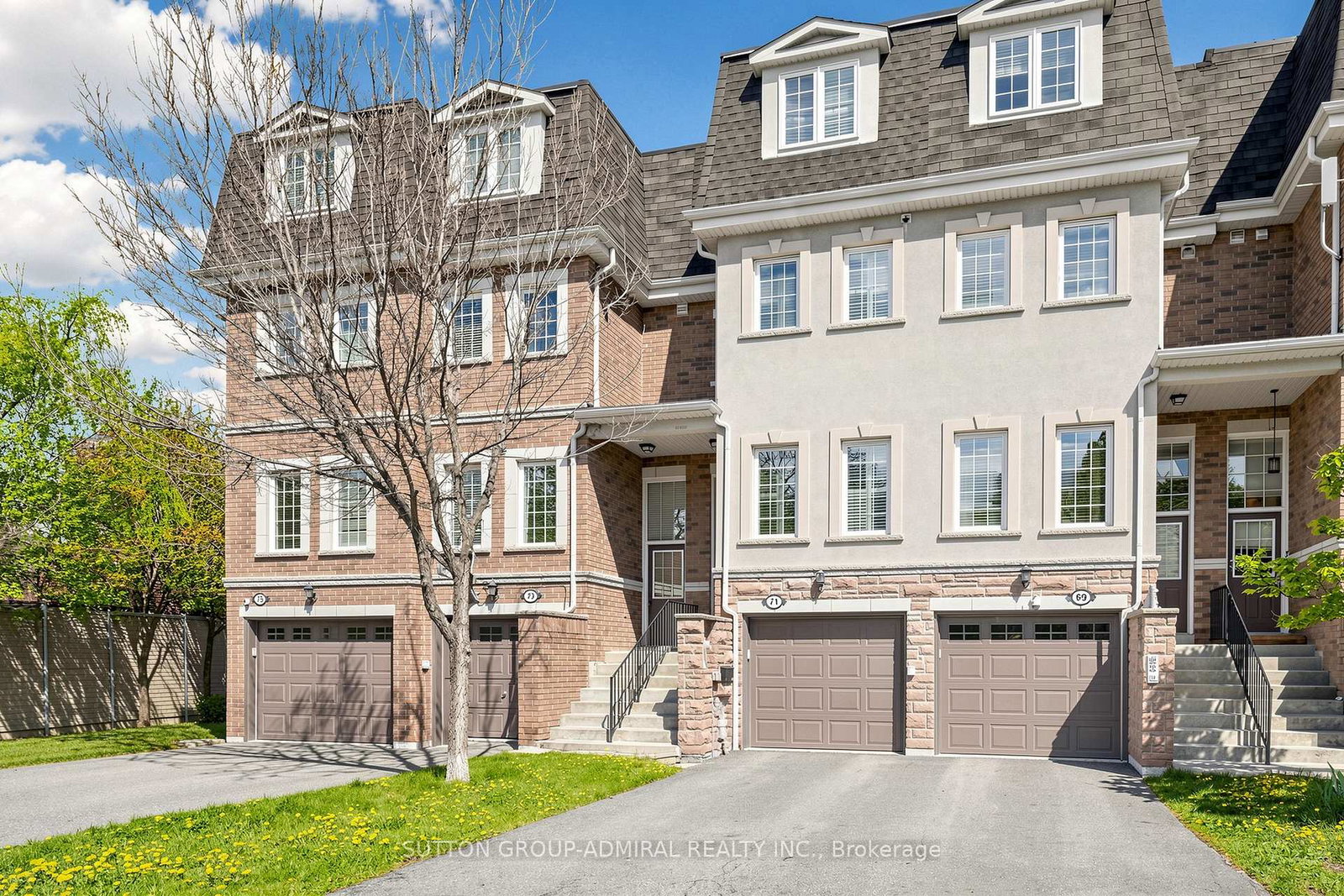 435-hensall-circle-mississauga-ontario-w13107096