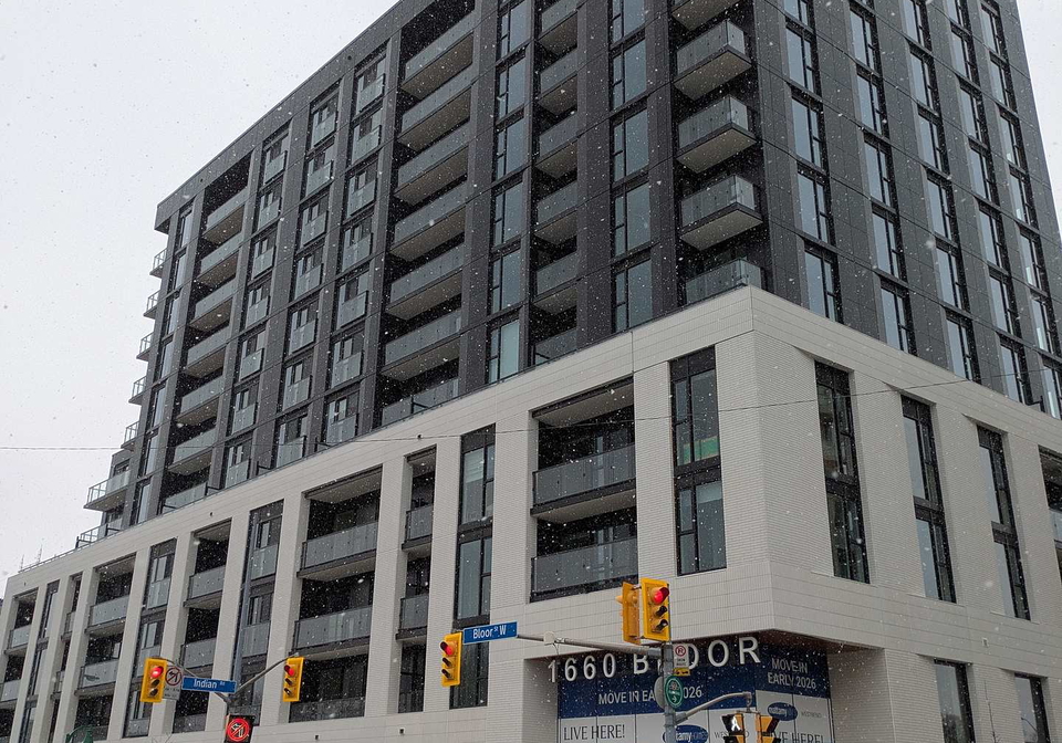 1660-bloor-street-w-toronto-ontario-w13107292