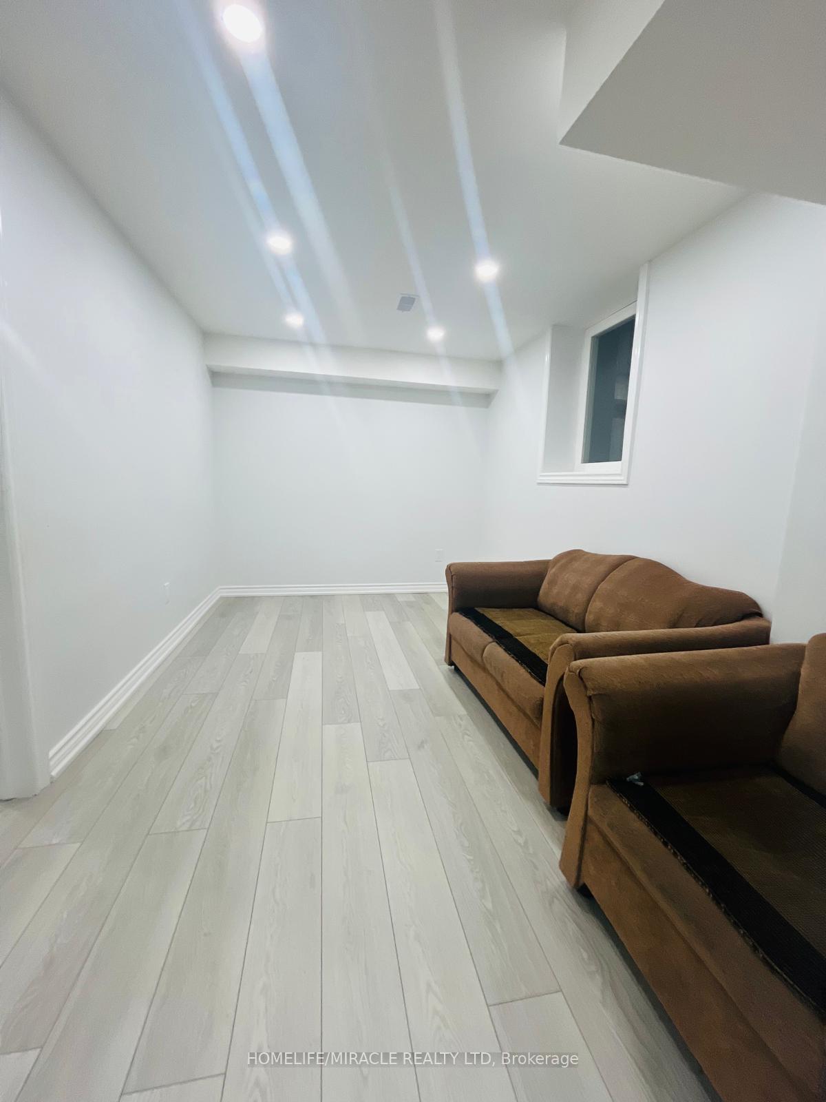 71-aspermont-crescent-brampton-ontario-w13107454