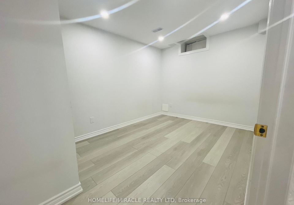 71-aspermont-crescent-brampton-ontario-w13107454