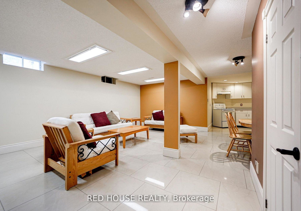 4450-mayflower-drive-mississauga-ontario-w13107504