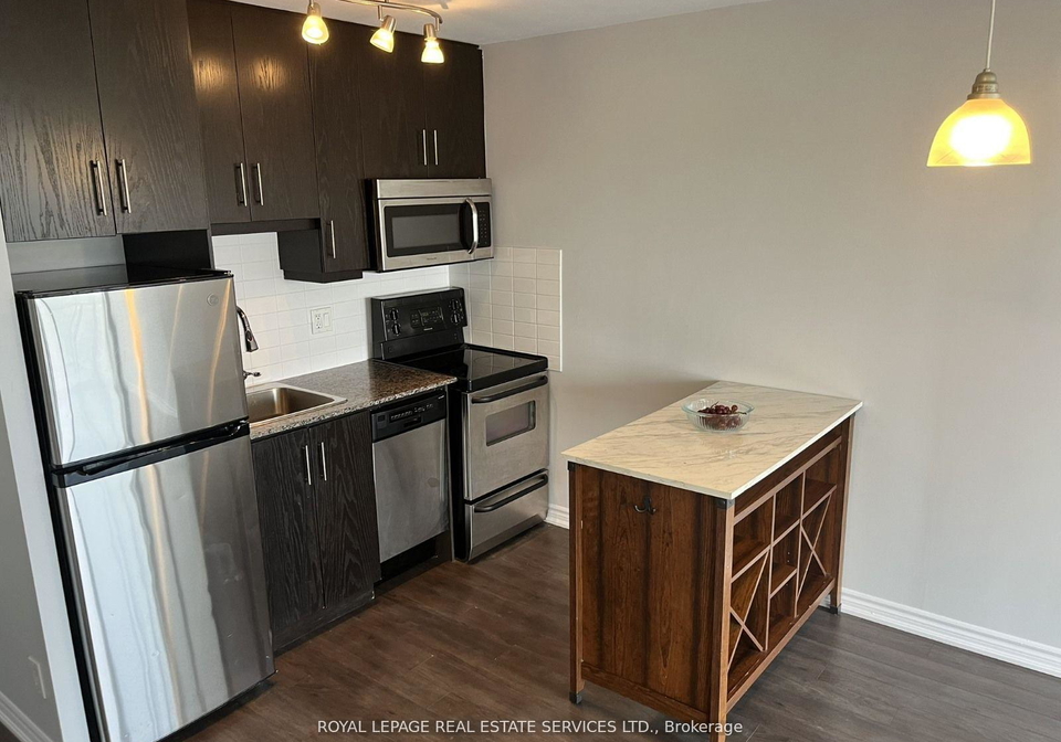 15-james-finlay-way-york-ontario-w13107548