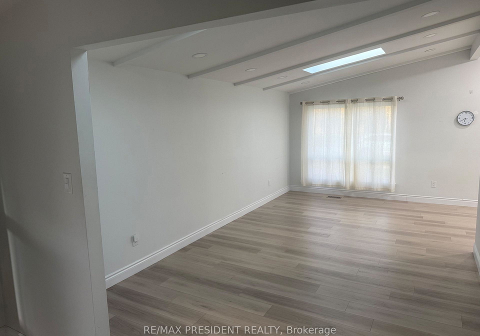 45-elmvale-crescent-etobicoke-ontario-w13107714