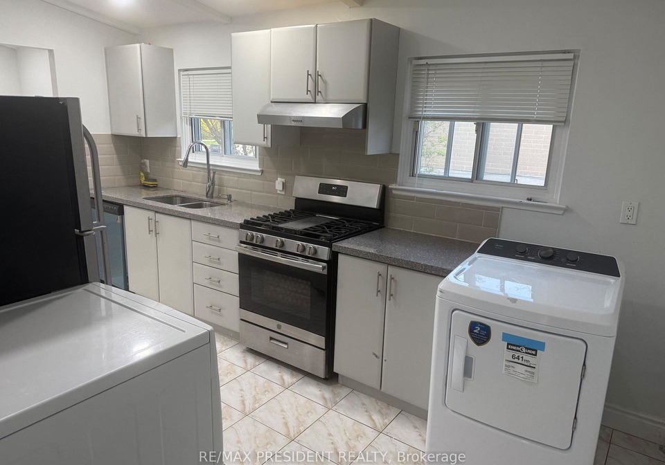 45-elmvale-crescent-etobicoke-ontario-w13107714