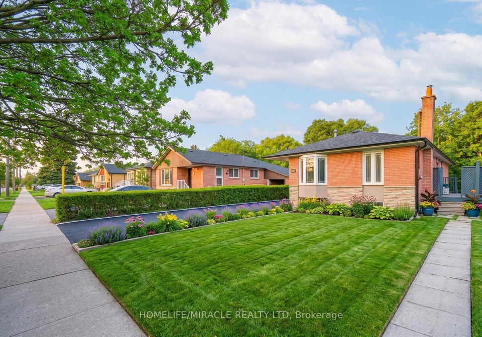 92-taysham-crescent-etobicoke-ontario-w13107720