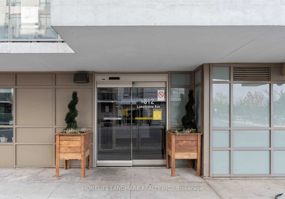 812-lansdowne-avenue-toronto-ontario-w13107852