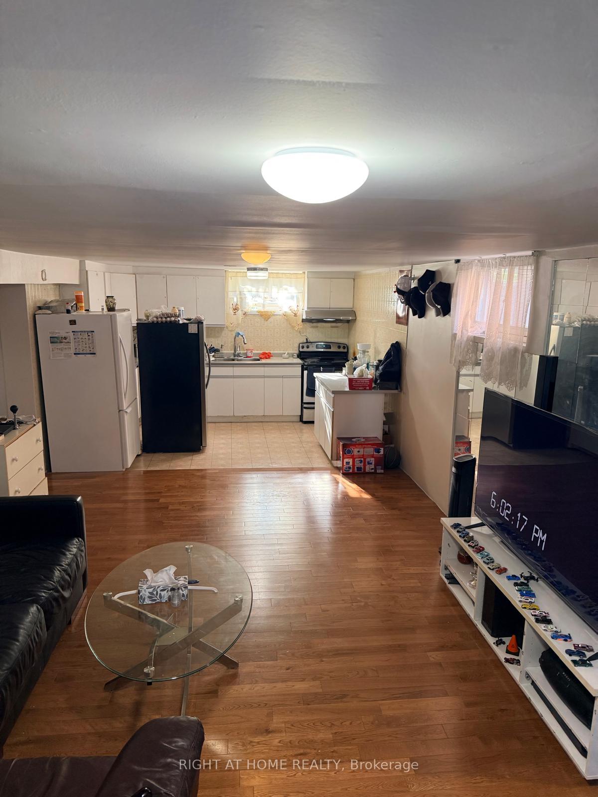 22-blue-haven-crescent-york-ontario-w13107966