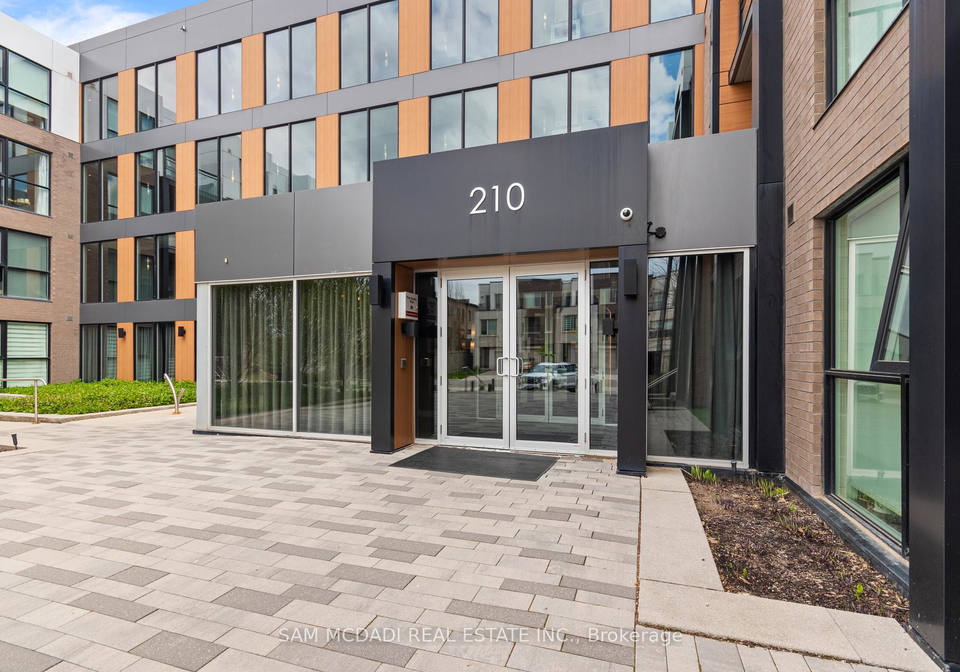 210-sabina-drive-e-oakville-ontario-w13108018