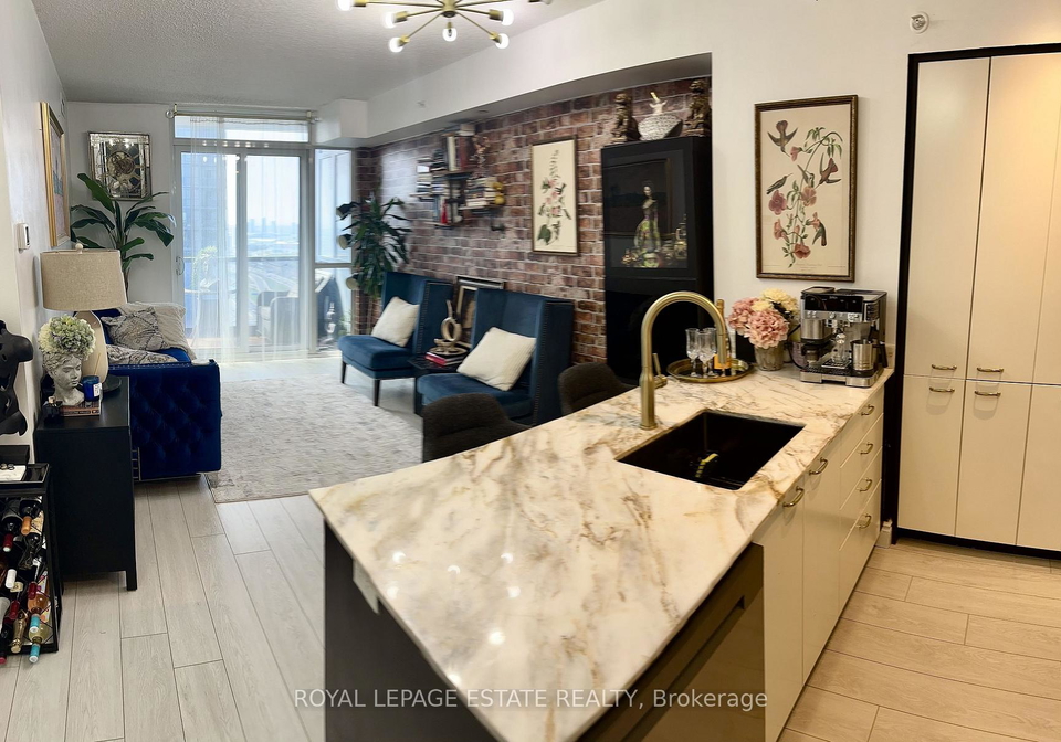 5-valhalla-inn-road-etobicoke-ontario-w13108230