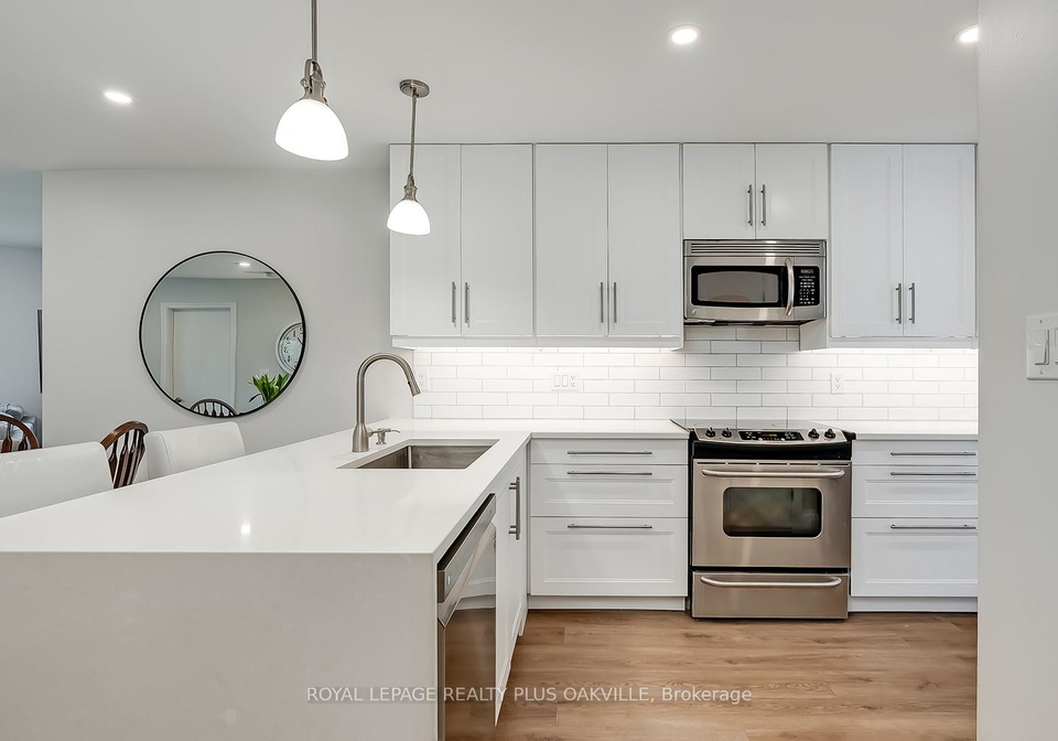 1220-thorpe-road-burlington-ontario-w13108280