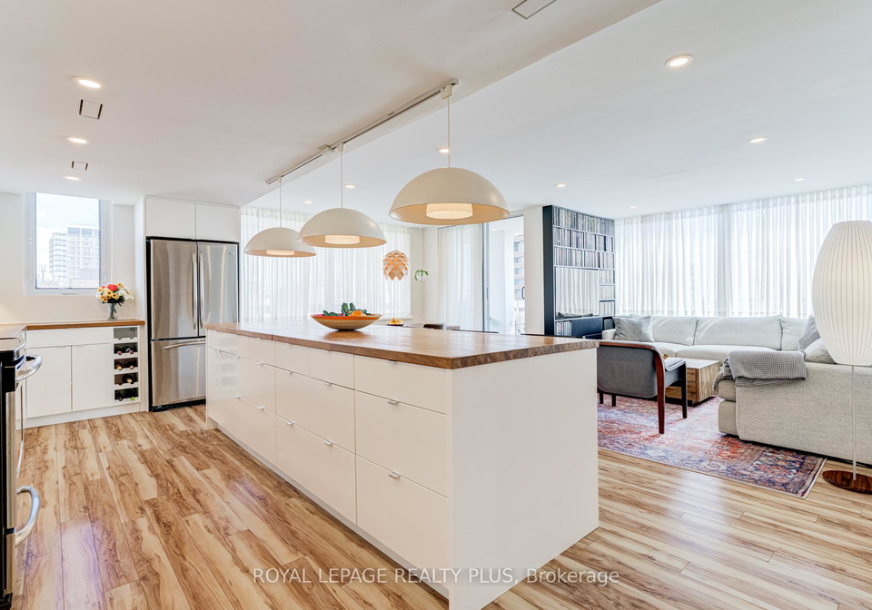 39-stavebank-road-mississauga-ontario-w13108338
