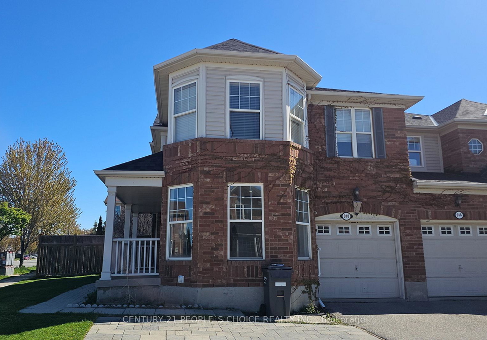 918-mcnair-circle-milton-ontario-w13108448