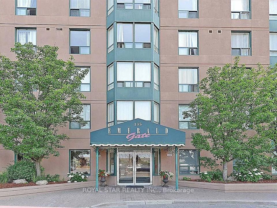 135-hillcrest-avenue-mississauga-ontario-w13108568