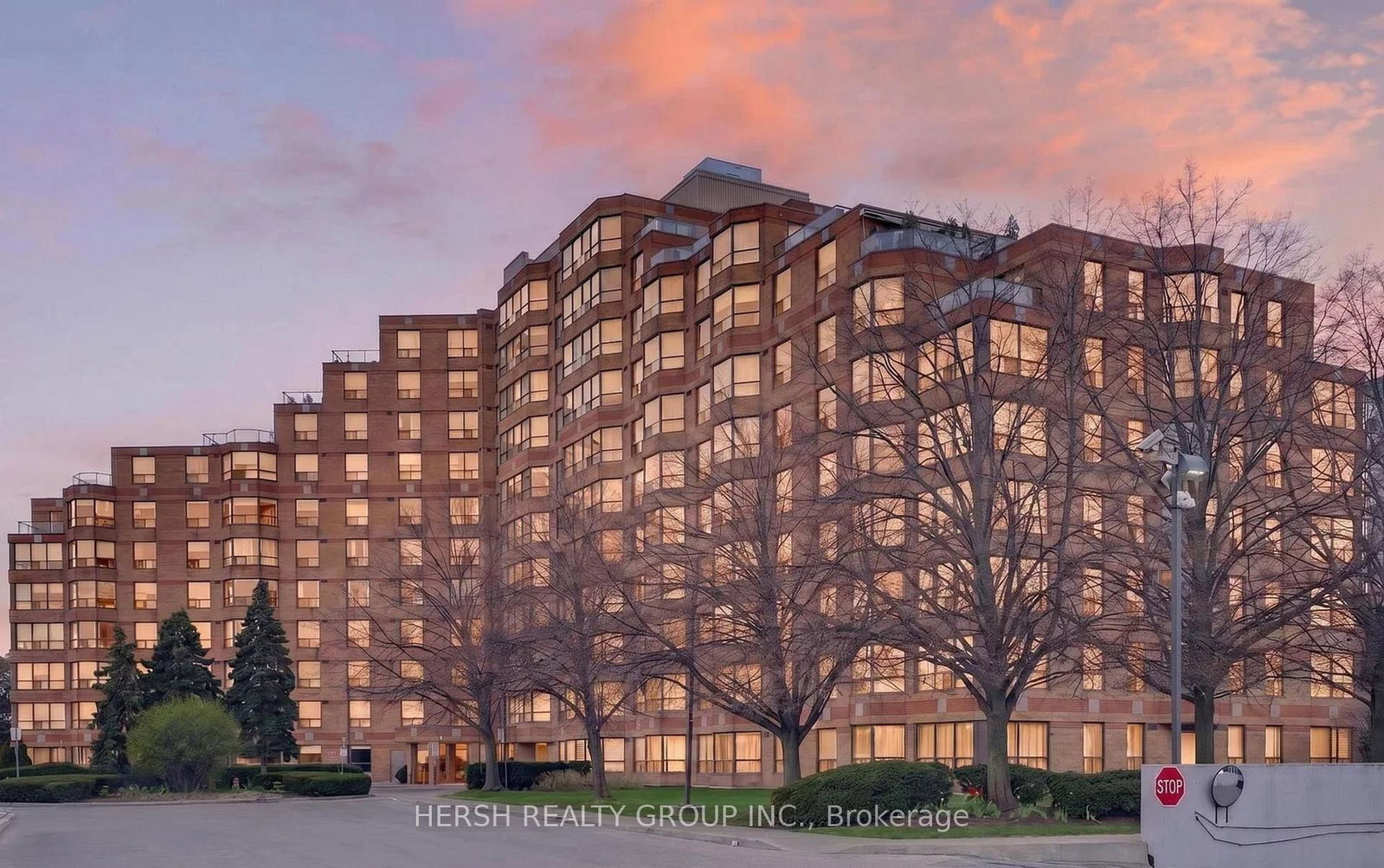 6-humberline-drive-etobicoke-ontario-w13108650