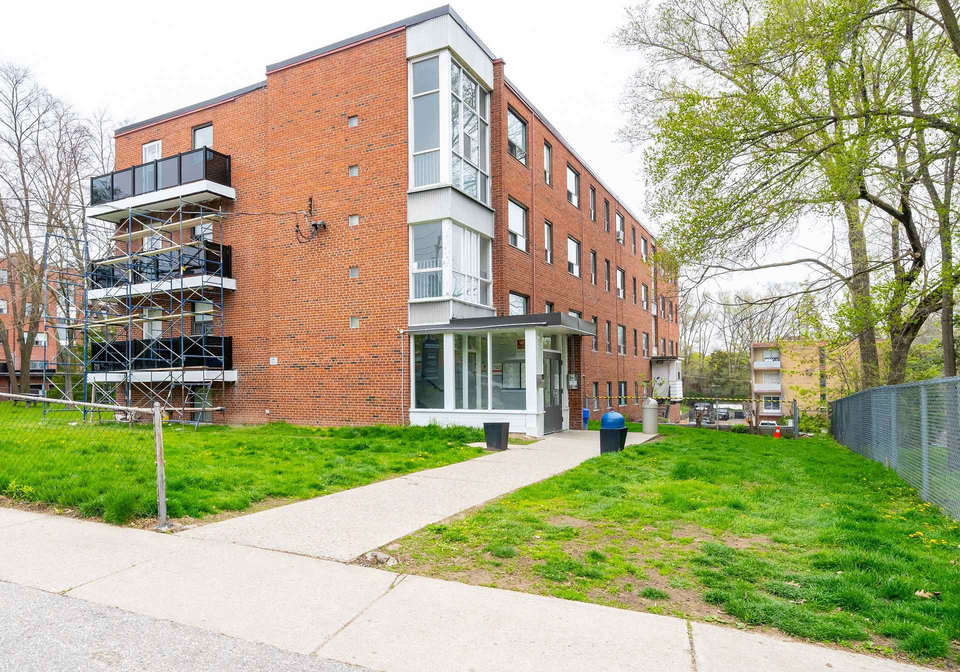 4-hill-heights-road-etobicoke-ontario-w13108654