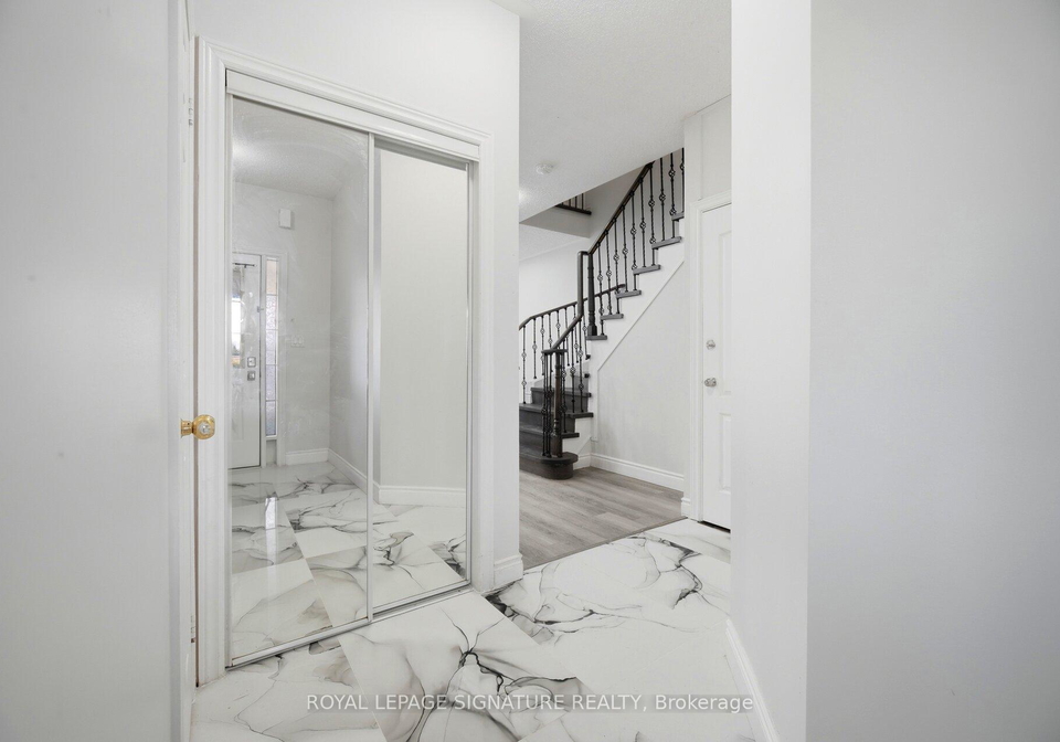 5610-freshwater-drive-mississauga-ontario-w13108690