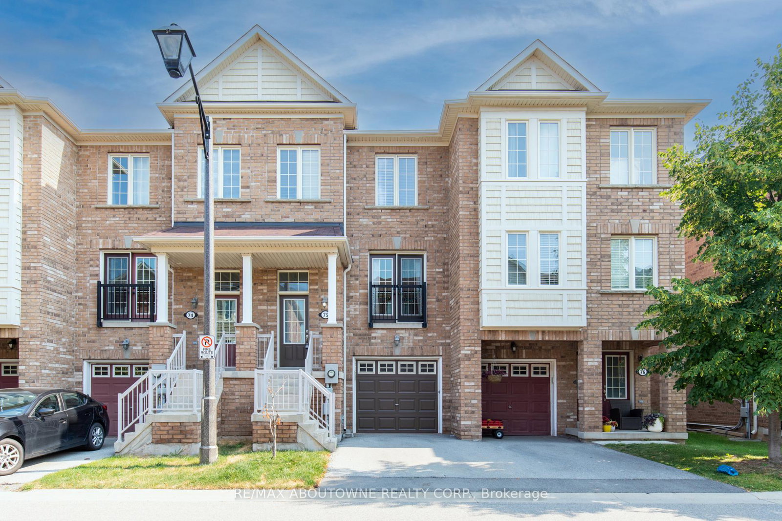 2178-fiddlers-way-oakville-ontario-w13108866