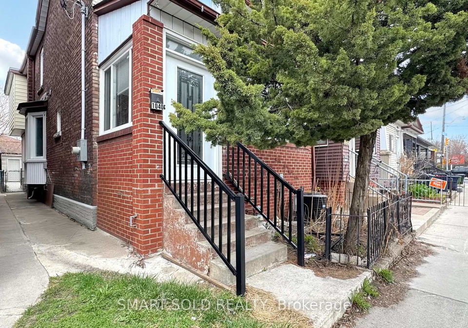 1040-ossington-avenue-toronto-ontario-w13109066