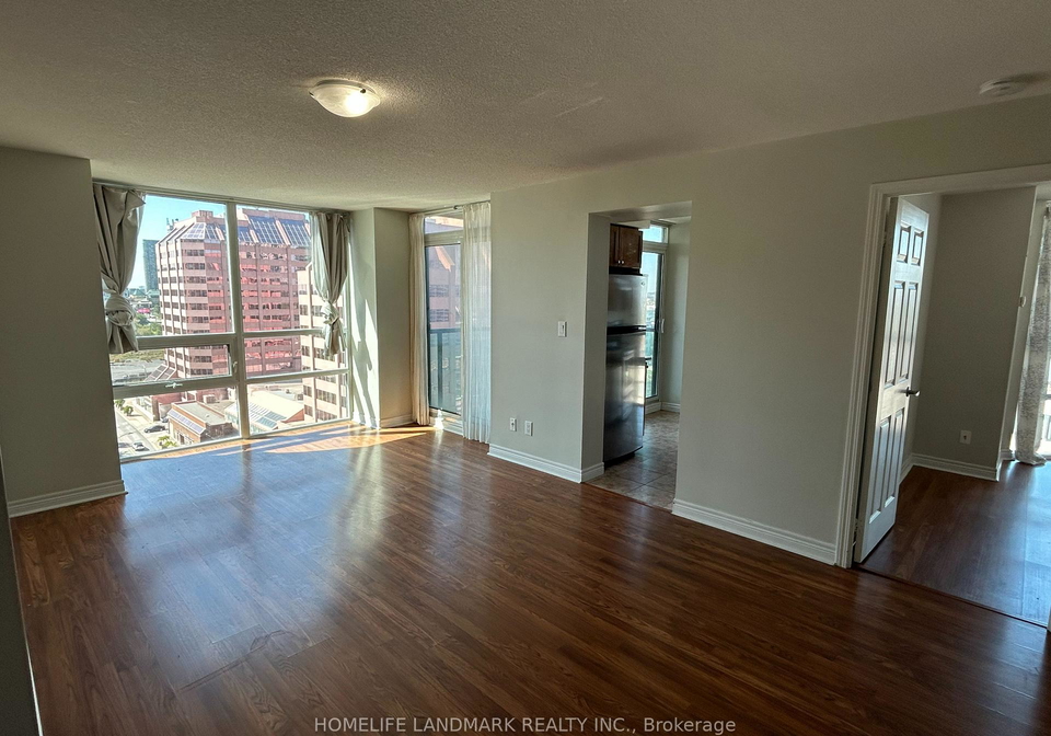 208-enfield-place-mississauga-ontario-w13109078