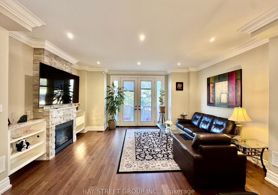 1033-shaw-drive-mississauga-ontario-w13109134