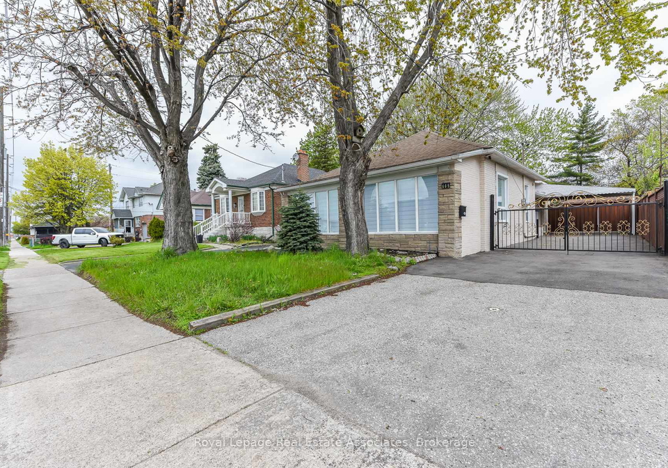 665-kipling-avenue-etobicoke-ontario-w13109256