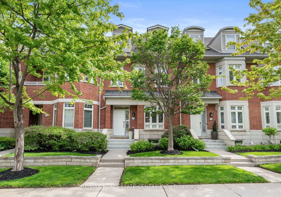 12-st-lawrence-drive-mississauga-ontario-w13109276
