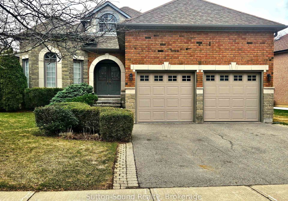 8-kirkwood-crescent-caledon-ontario-w13109580