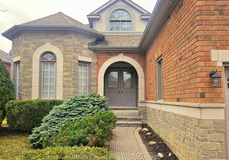 8-kirkwood-crescent-caledon-ontario-w13109580