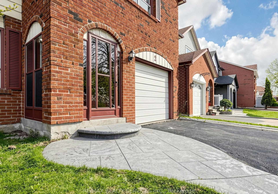 2-bryant-court-brampton-ontario-w13109600