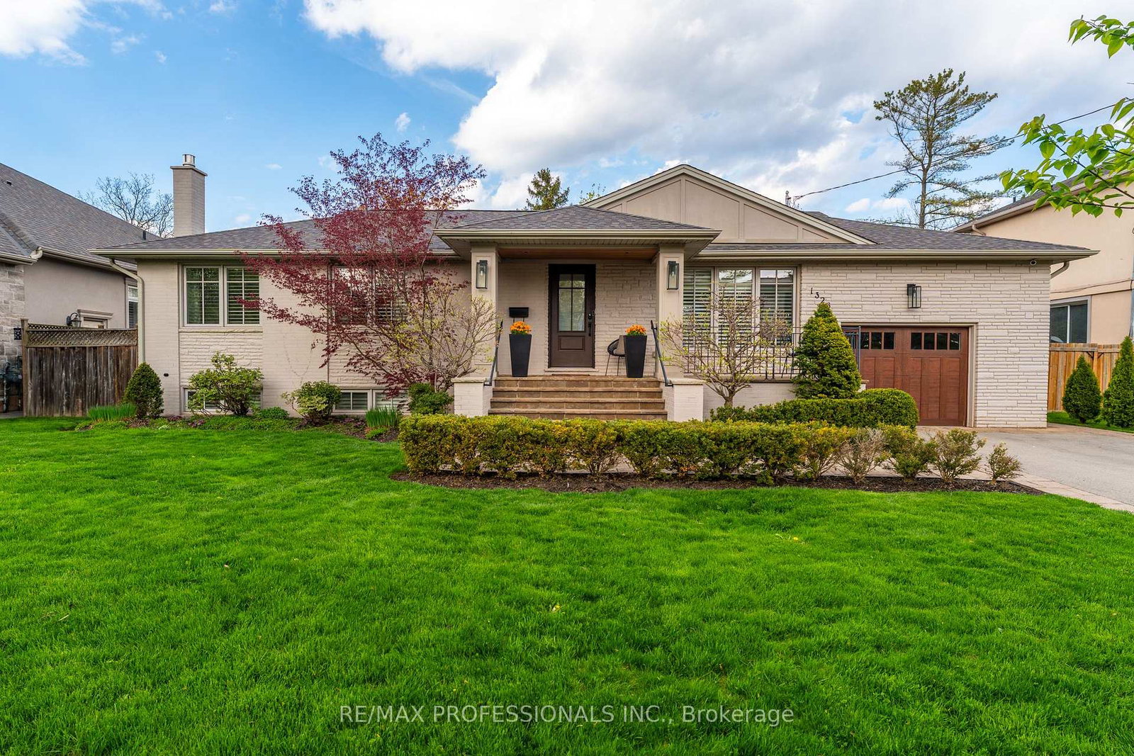 1326-stanbury-road-oakville-ontario-w13109662
