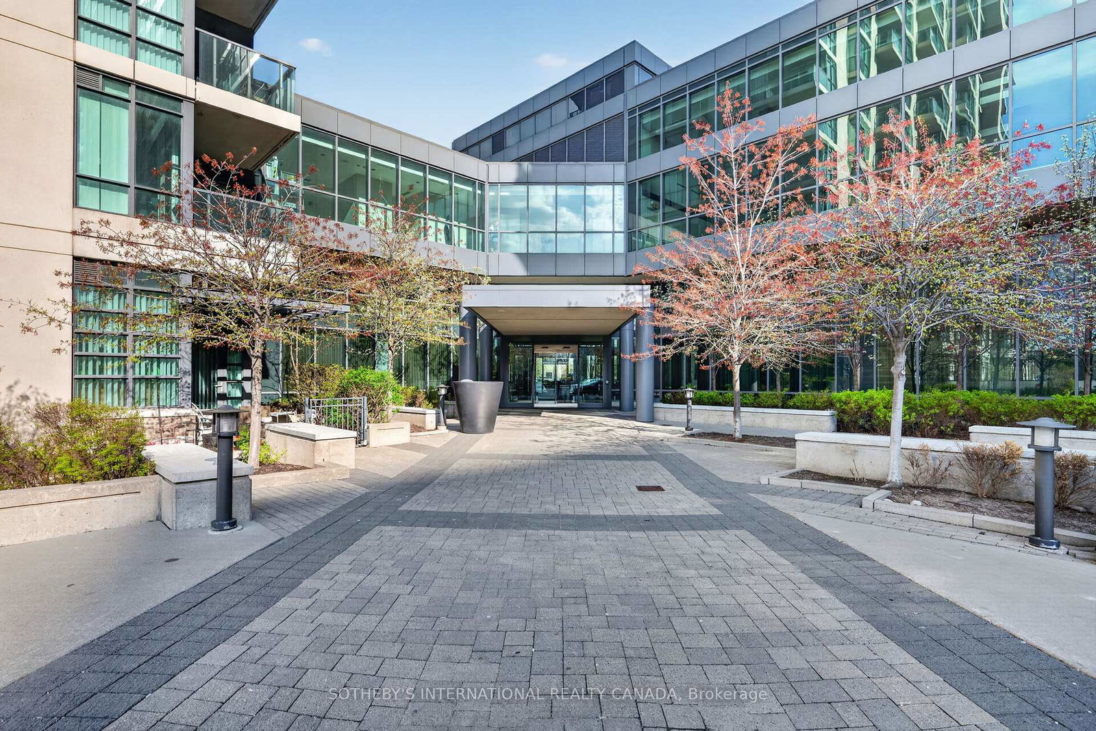 215-sherway-gardens-road-etobicoke-ontario-w13109672