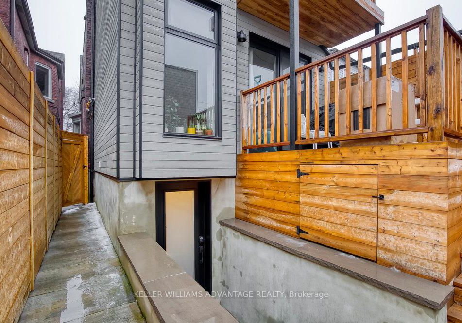 325-perth-avenue-toronto-ontario-w13109828