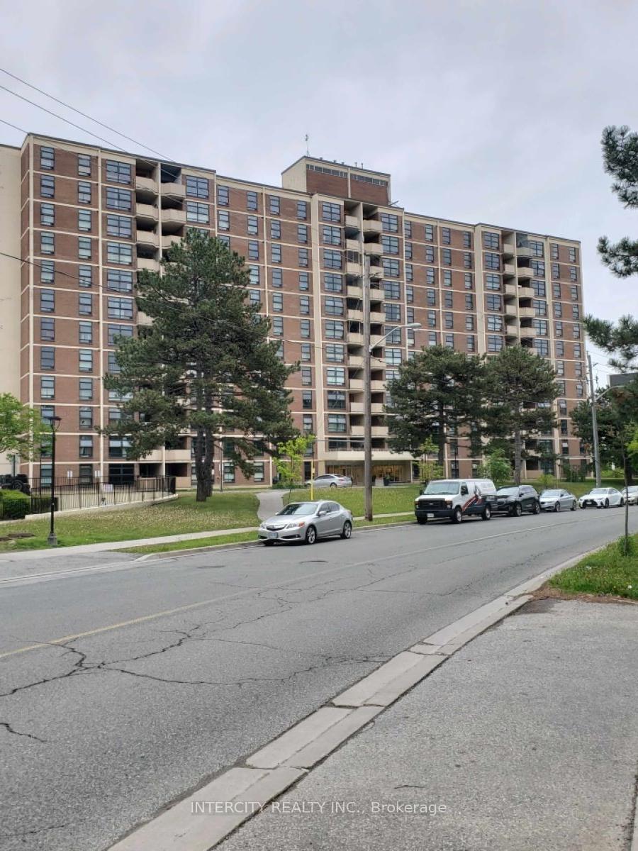335-driftwood-avenue-york-ontario-w13109892