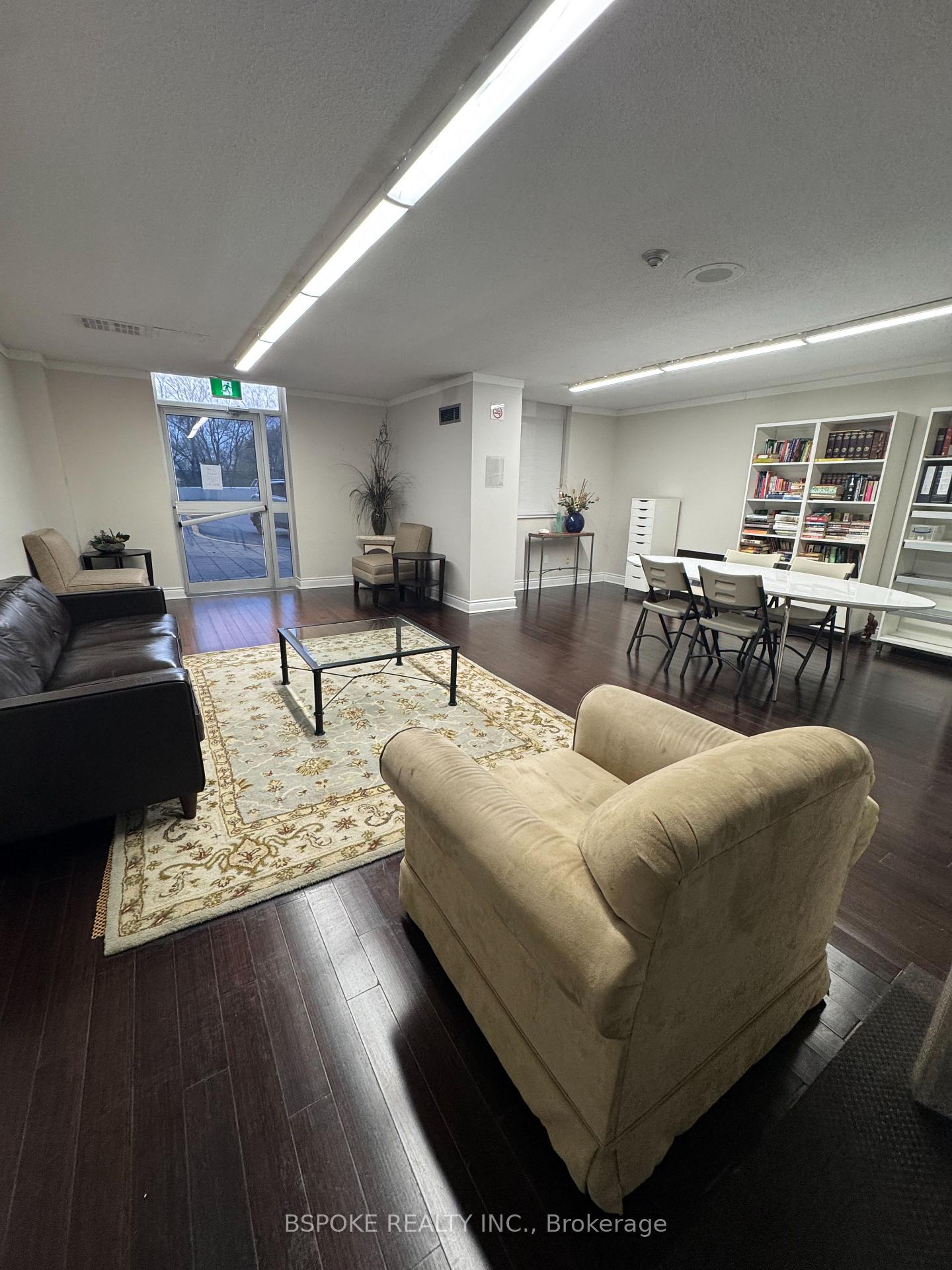3559-w-eglinton-avenue-w-north-york-ontario-w13110122