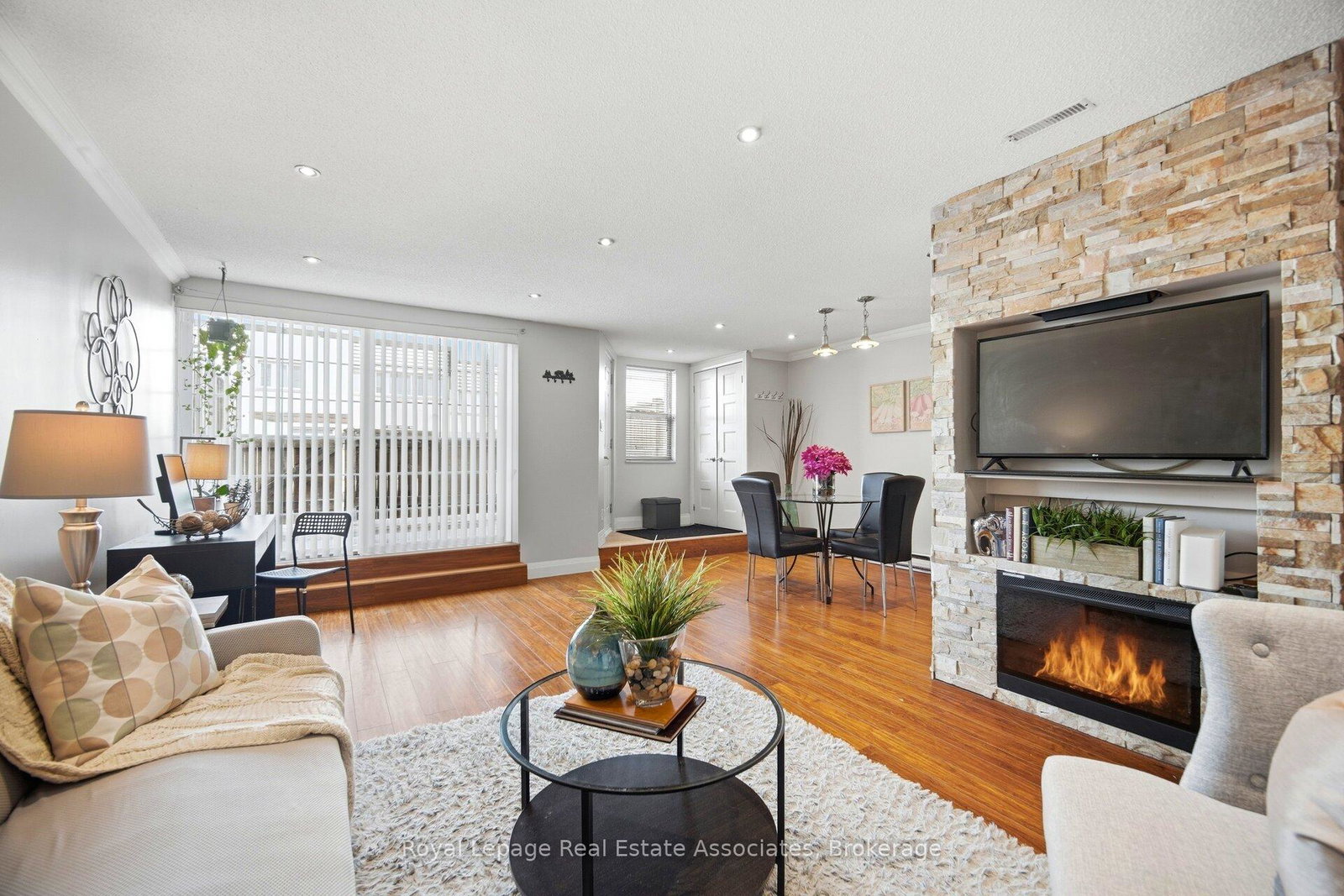 1055-dundas-street-e-mississauga-ontario-w13110164