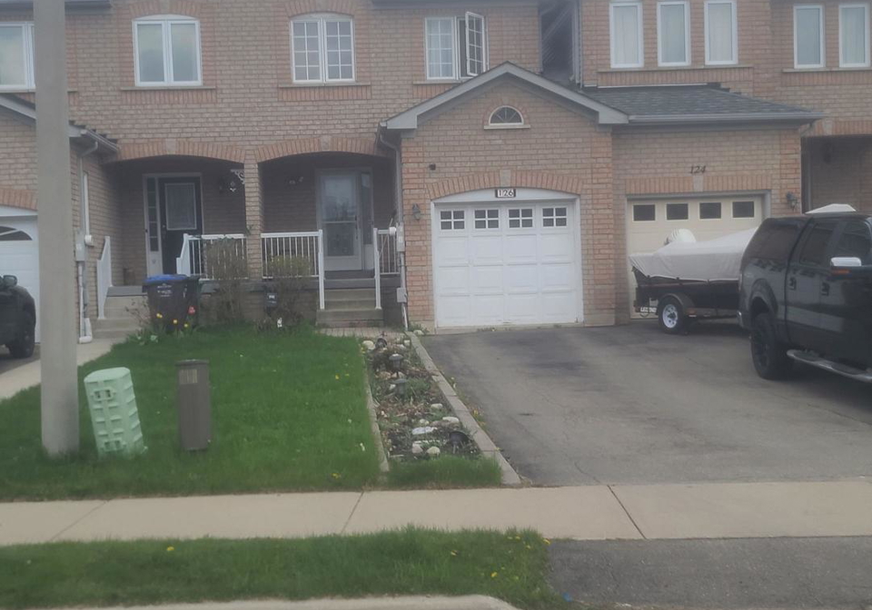 126-twin-pines-crescent-brampton-ontario-w13110246