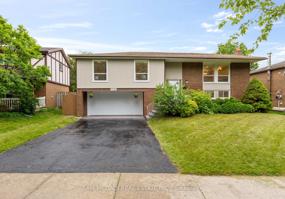 7209-fayette-circle-mississauga-ontario-w13110442